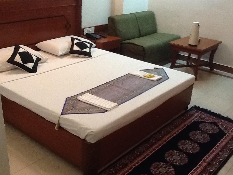 Kanishka Phg Hotel 3*